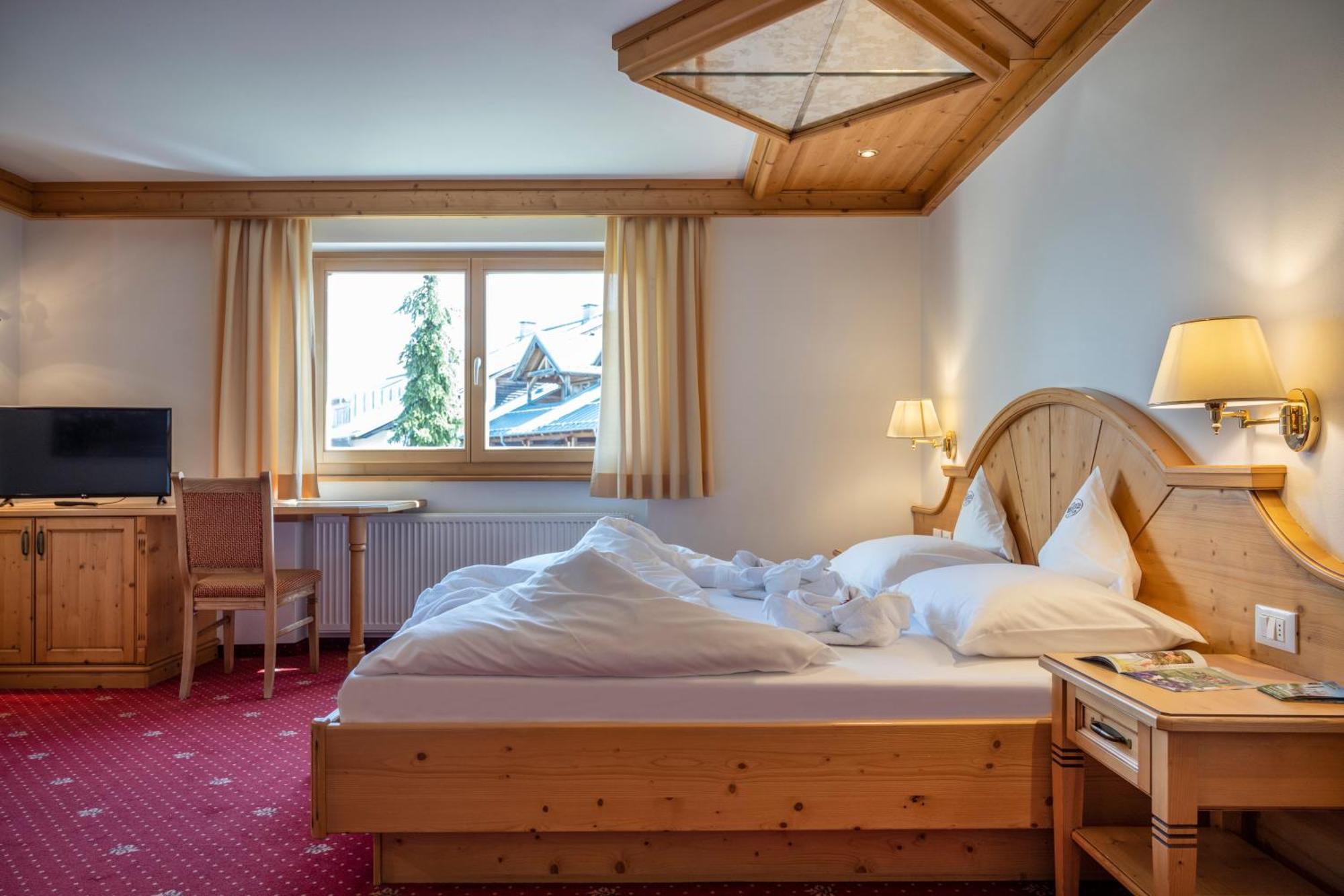 Hotel Bellavista Alpe Di Siusi Ngoại thất bức ảnh